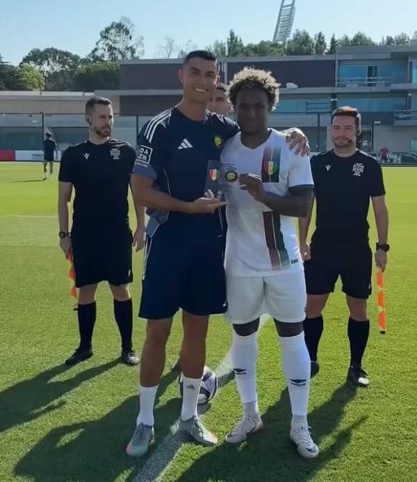 利雅得顺利禁闭热身赛0-1负于葡超保级队，C罗首发出战半场被换下