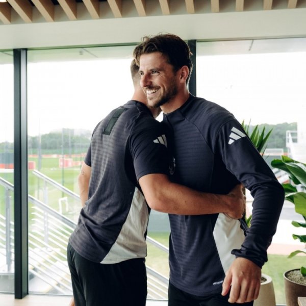 官方：曼联球员入驻卡灵顿基地的立异范例，本周五揭幕