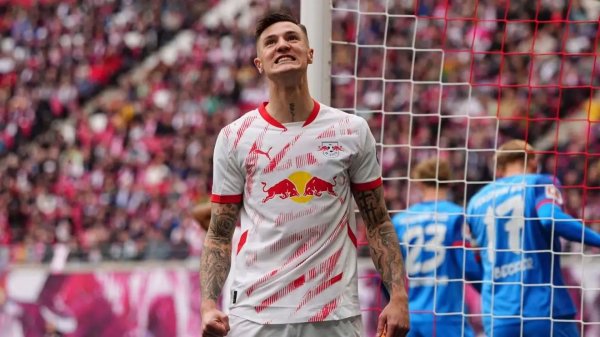 记者: 舍什科和多位曼联球员相通, 王人合计他很相宜球队体系