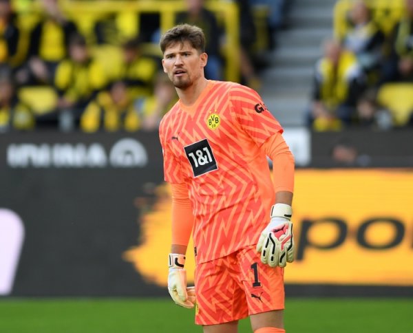 科贝尔：比赛负荷愈发大&球员须学会应酬 多特备战已达可以的情状