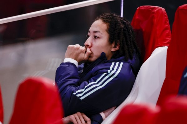 外媒：菲慈佔-天乐可能离开阿贾克斯，海伦芬被以为是最合适下家