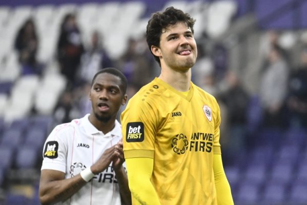 记者：拉门斯加盟曼联仅仅技术问题，曼联将评估中场引援东说念主选