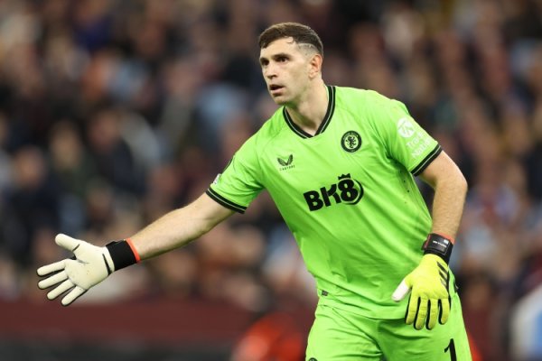 约克：曼联曾终点接近签下大马丁，很缺憾最终未能遂愿