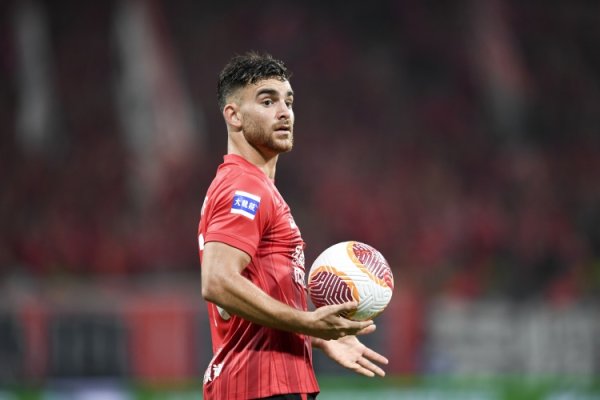 古尔芬克尔初次单场中超联赛有进球也有助攻