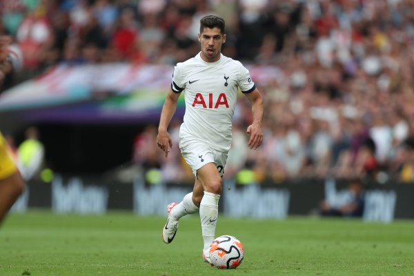 记者：热刺26岁以色列边锋所罗门外租水晶宫，已提交来去单