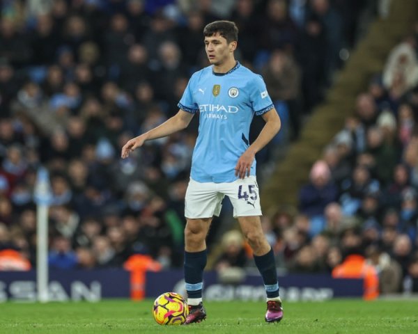 战布莱顿胡桑诺夫小腿受伤，需2周复原&将退出乌兹别克斯坦国度队