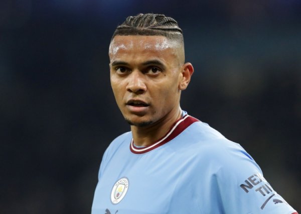 罗马诺：阿坎吉现在闭幕了米兰的报价，球员更思栽培欧冠