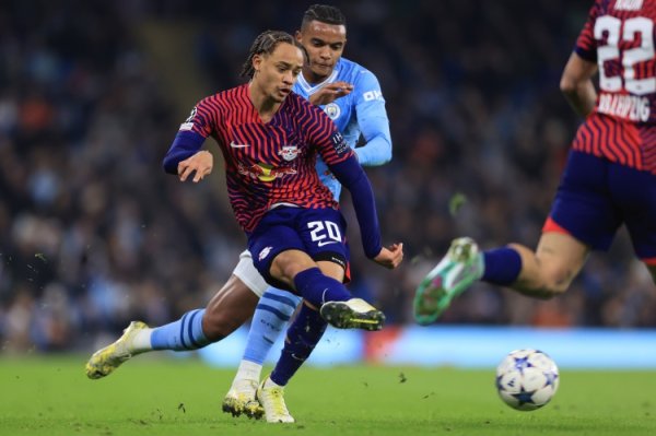 德太空：如若切尔西将来几小时内仍未报价，西蒙斯将加盟热刺