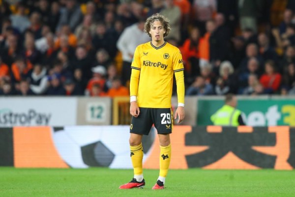 德太空：法比奥-席尔瓦需晚上9点前注册，才调代表多特踢周末德甲