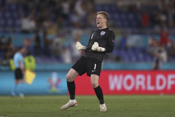 本届欧洲世初赛至少出场4次门将之中，仅皮克福德未失一球