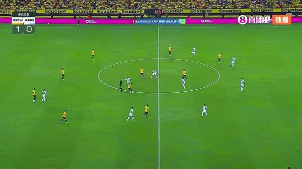 10东说念主vs10东说念主！凯塞多两黄变一红，厄瓜多尔、阿根廷均10东说念主应战！