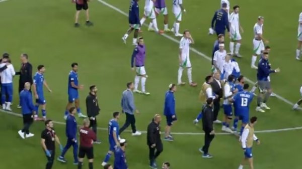 以媒：爆发突破，意大利队在赛后已就部分球员行径向以色排队谈歉