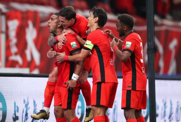 记者：不合计海港具备夺冠实力，坐等中超冠军终末1分钟产生