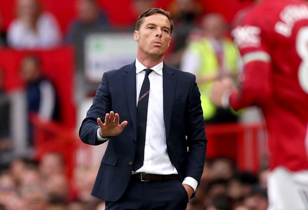 伯恩利主帅：汉尼拔唯独要学习的即是，以后检修时要双手背在死后