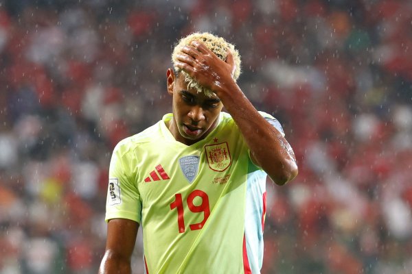 世体：亚马尔大约还要缺席3场比赛，对皇家社会有可能替补复出