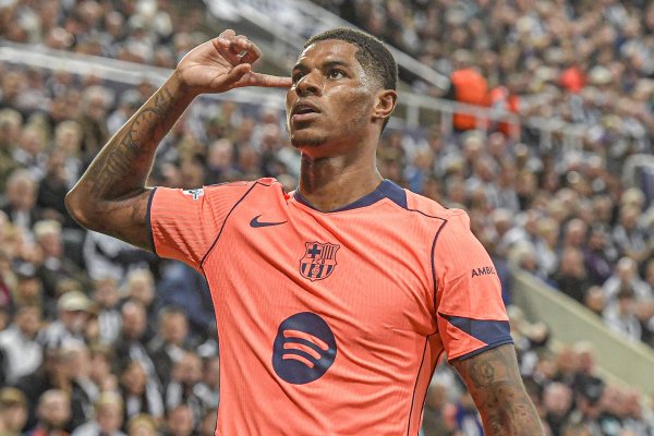 拉什福德：和巴萨队友踢球令东说念主盖头换面，弗里克是顶级我计算争冠