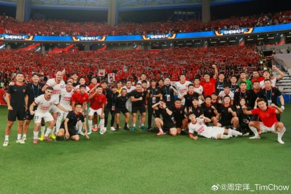 周定洋社媒庆祝绝平申花：让咱们不时拼、不时冲，一场一场来！