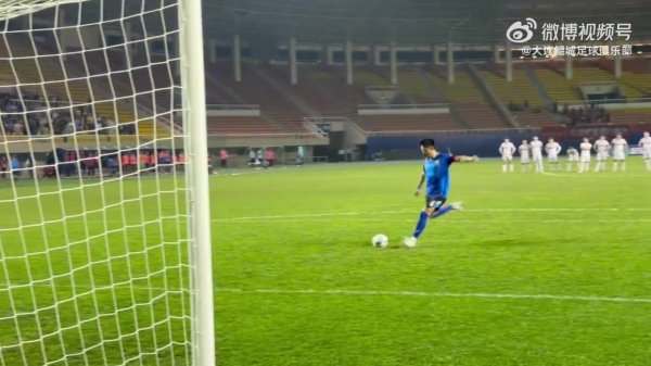 在大连鲲城客战南通支云的比赛，宋志伟完好意思奇迹糊口300场里程碑