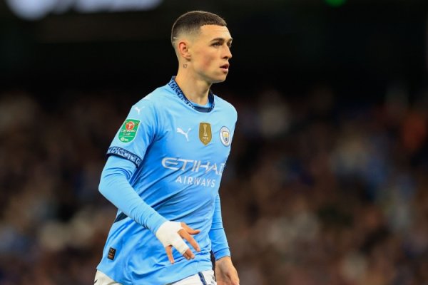 一传一射！曼晚：福登气象转头醒目全场，瓜帅欢畅反映已讲解一切