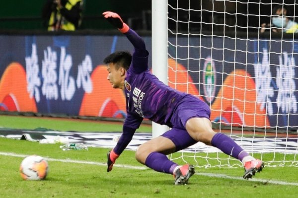 记者：不仅仅颜骏凌、陈威强，关节是海港门将耕作沃克强