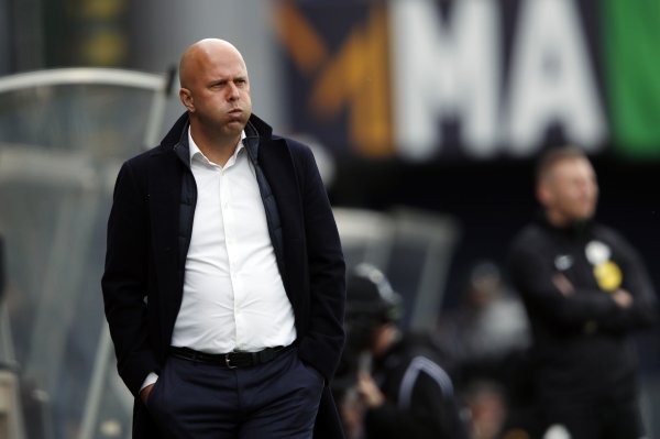 TA：后防疲软、锋线失准、维尔茨融入，斯洛特本赛季面对不同挑战