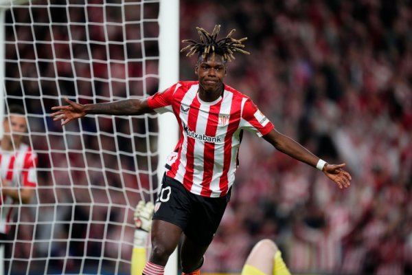 德科：尼科主动抒发了加盟巴萨的意愿，是他的牙东谈主先来关系咱们