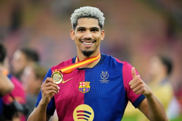 皮米恩塔：能匡助巴萨培养出阿劳霍这么的球员，咱们皆很骄贵