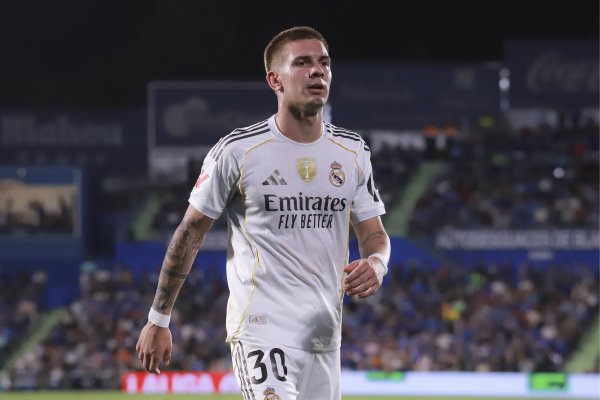 11场1球！阿斯：马斯坦托诺近两场仅上6分钟，他在皇马辛劳性下落