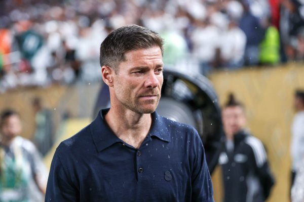 马卡：皇马备战利物浦，阿隆索效仿穆里尼奥不在比赛款式进行考研