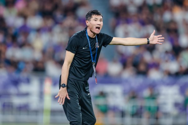 媒体东谈主谈国足选帅：土帅内容上只须两个候选东谈主，于根伟和邵佳一