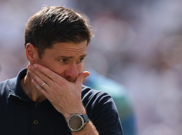 国度德比捏教首秀率队完成23次射门，阿隆索创有统计以来主帅记载