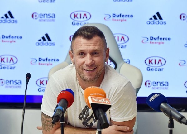 卡萨诺：阿莱格里不会在米兰有恒久异日，我不认为他们能进前四