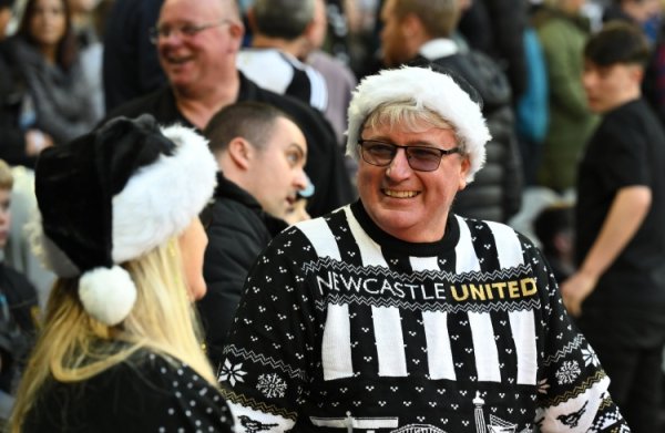 球迷协会炮轰英超：节礼日就一场曼联vs纽卡，赛程安排作假！