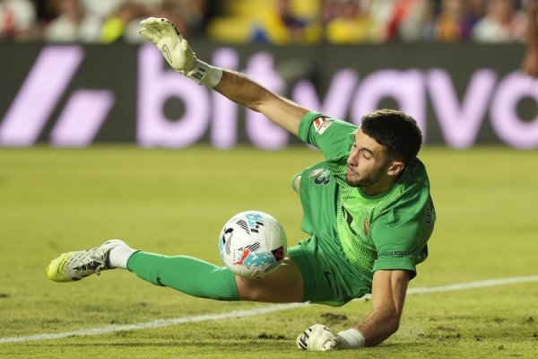 罗马诺：霍安-加西亚已干涉巴萨履行，展望国外比赛日之后复出