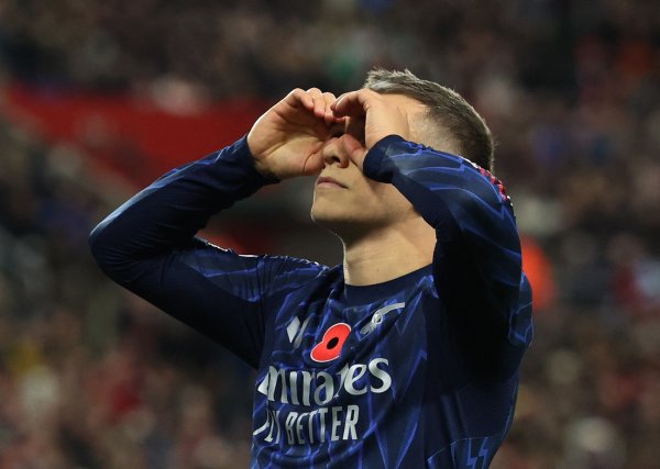 签他只花2400万！特罗萨德屡次饰演要津先生，本赛季15场已造10球