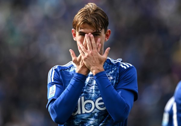 记者：皇马无法在1月激活帕斯回购条件，现在未探讨冬窗签回球员