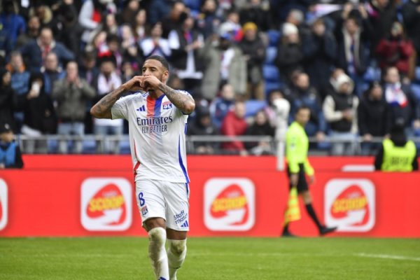 托利索：很沸腾业绩生计初度戴帽，看到维蒂尼亚戴帽时我就念念效仿