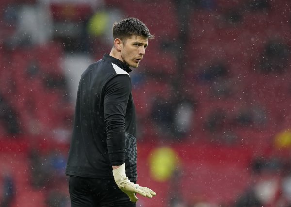 邮报：纽卡门将波普在教诲中腹股沟受伤，因此缺席对埃弗顿一战