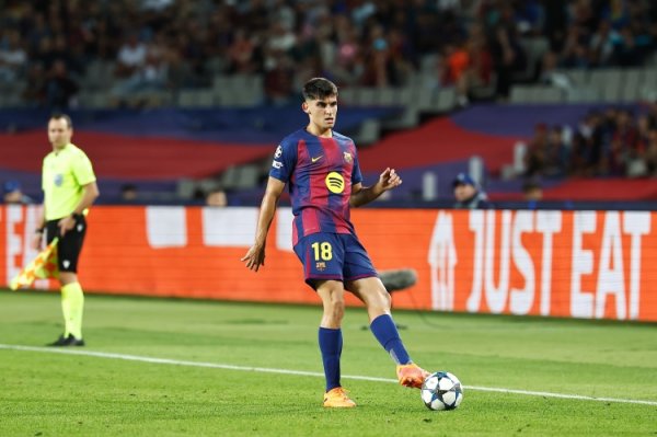 每体：弗里克把赫拉德·马丁改形成左中卫，服从很得胜